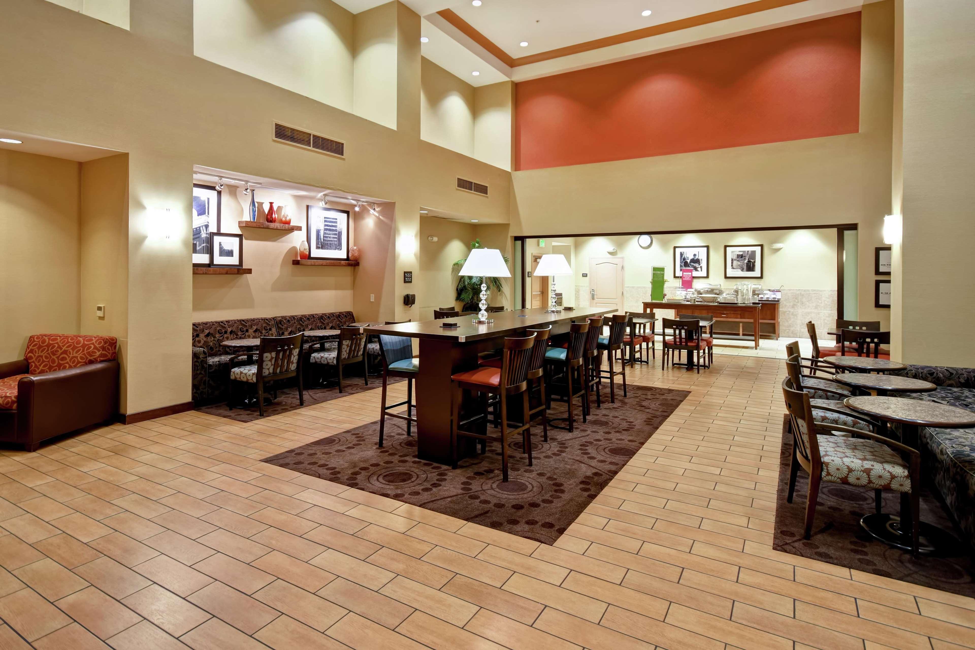 Hampton Inn & Suites Folsom Εξωτερικό φωτογραφία