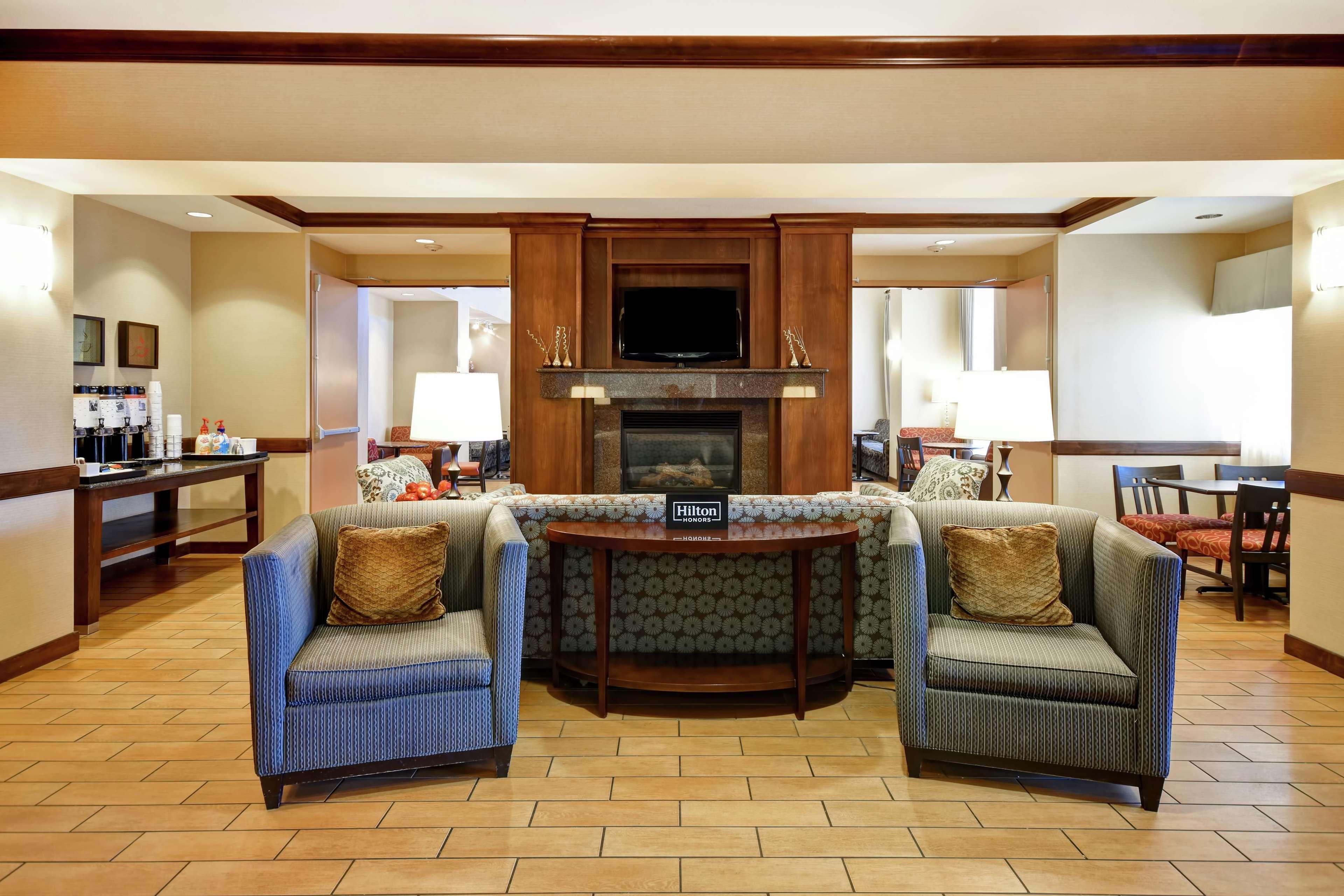 Hampton Inn & Suites Folsom Εξωτερικό φωτογραφία