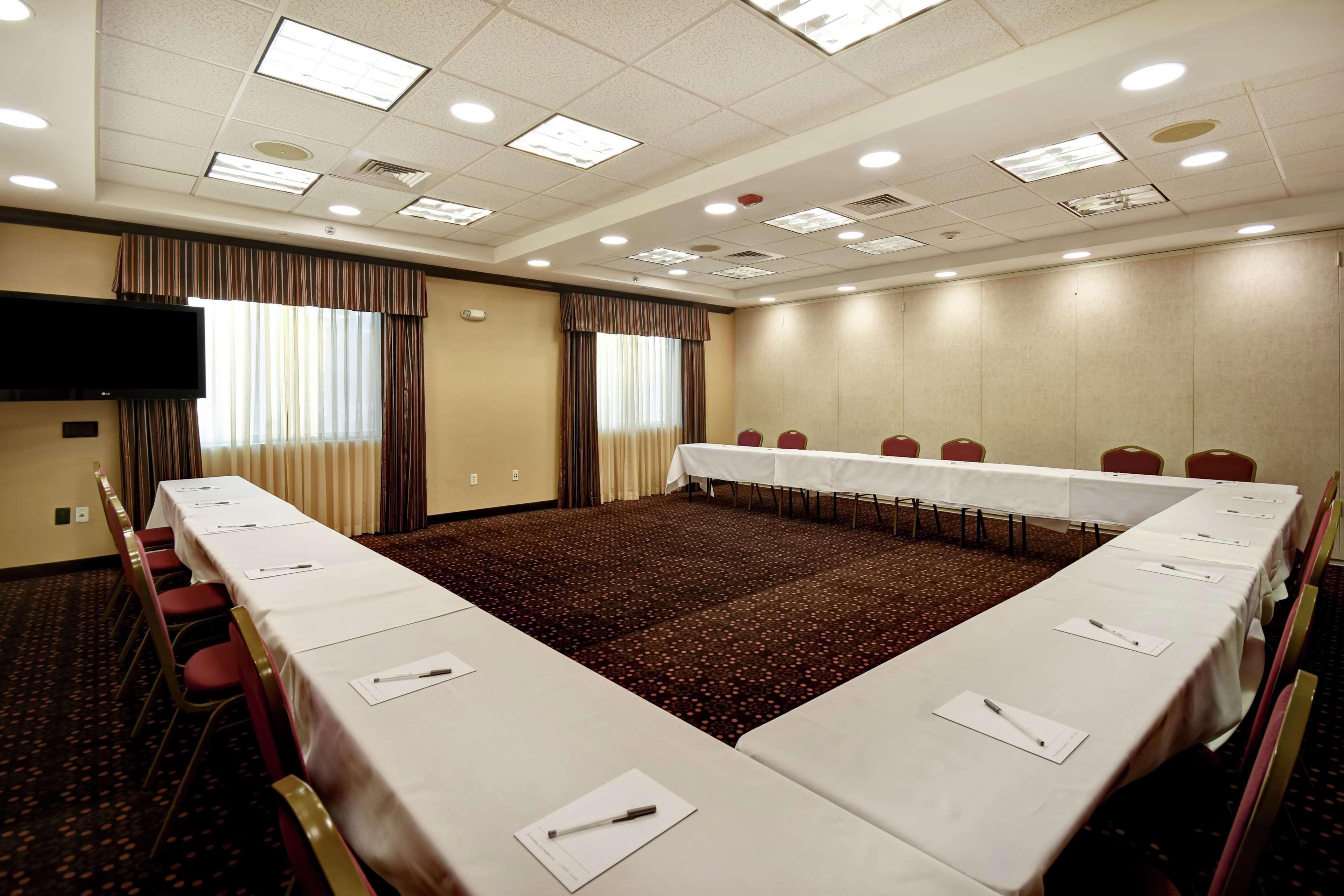 Hampton Inn & Suites Folsom Εξωτερικό φωτογραφία