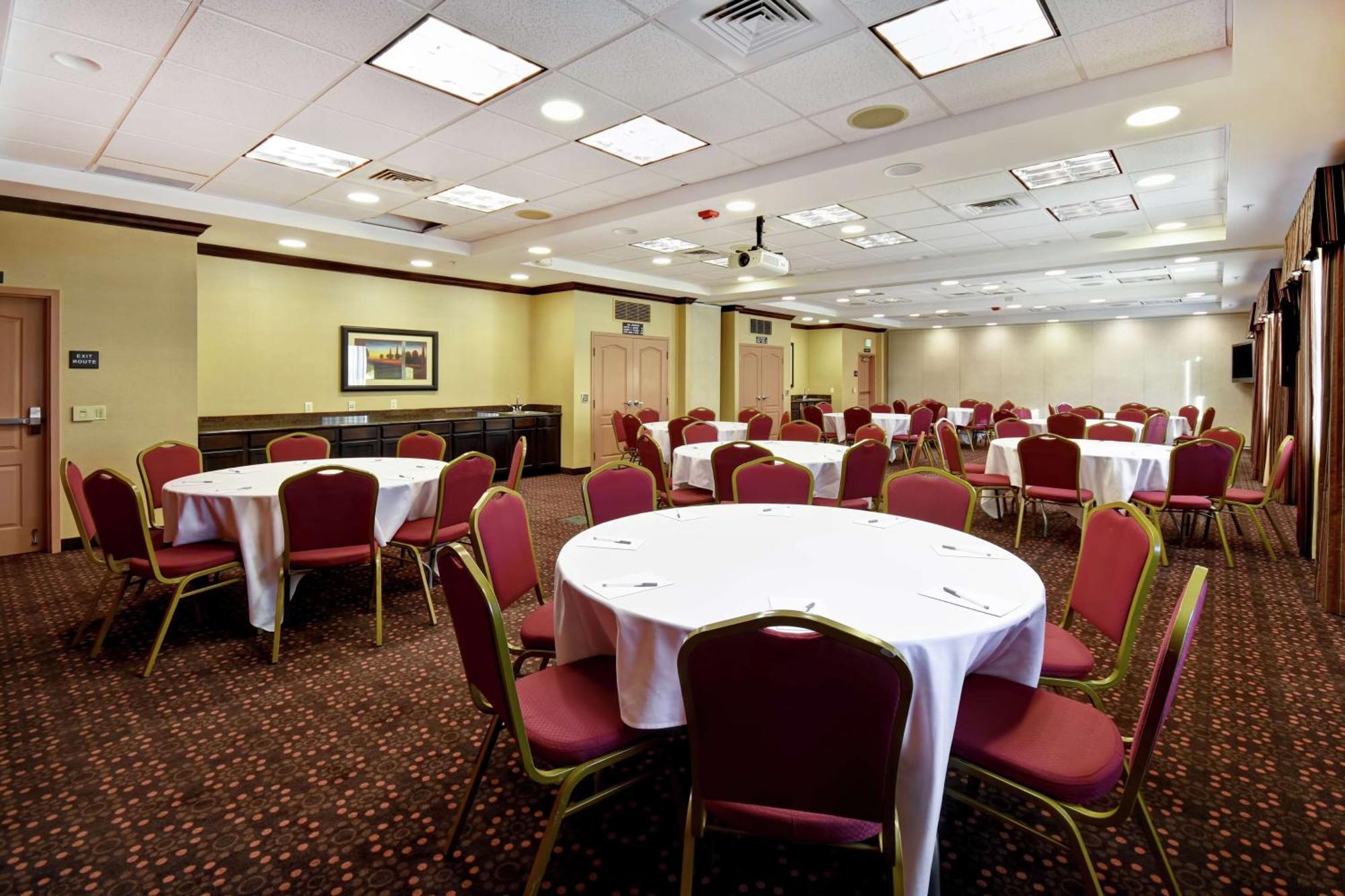Hampton Inn & Suites Folsom Εξωτερικό φωτογραφία